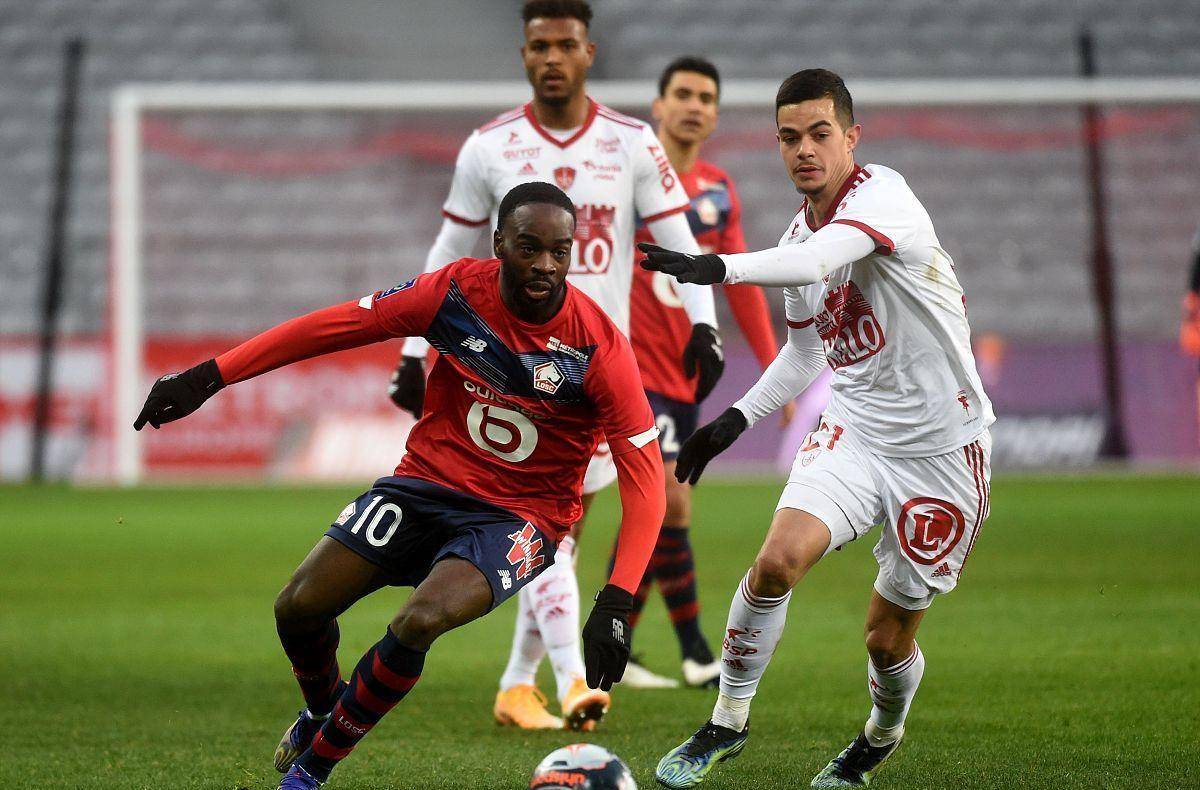 够的尊重与 够的尊重与