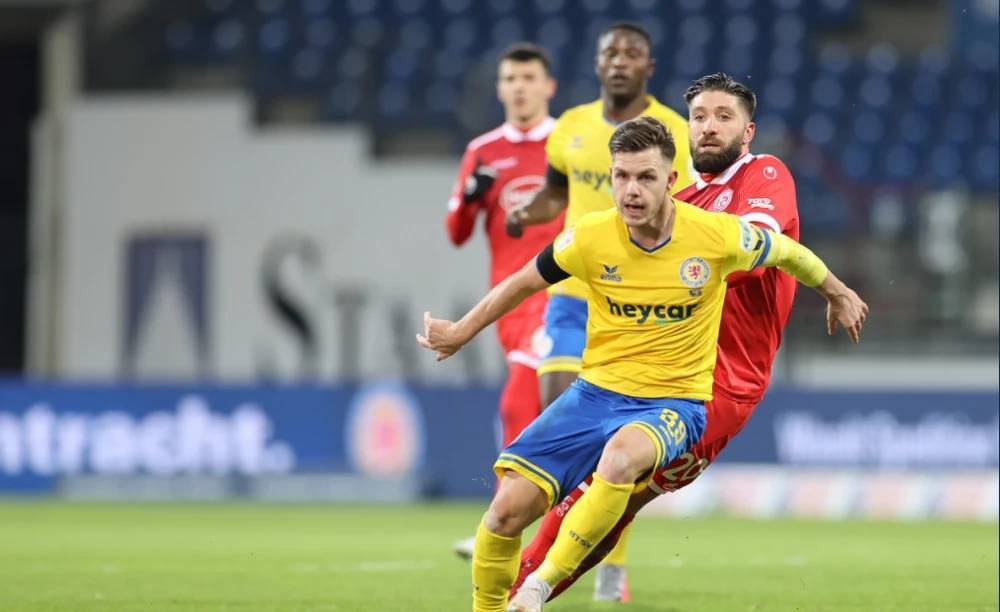 并具备竞争 并具备竞争